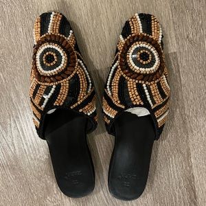 Zara beautifully beaded mules with black, brown and tan hues. Size 38